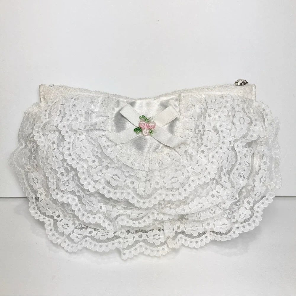 White Lace Satin Bridal Make Up Bag Pouch Zipper NWOT - Picture 1 of 6